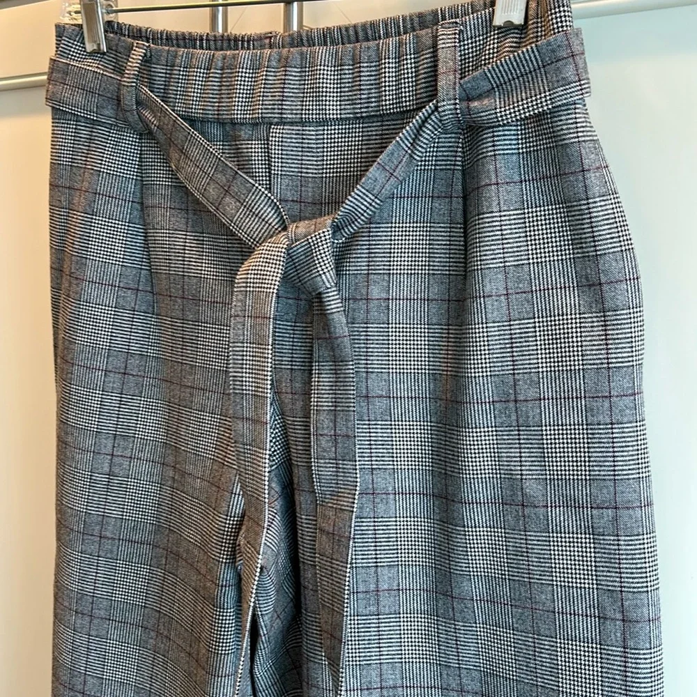 NWOT Zara Gray Plaid cropped pants - Picture 2 of 8